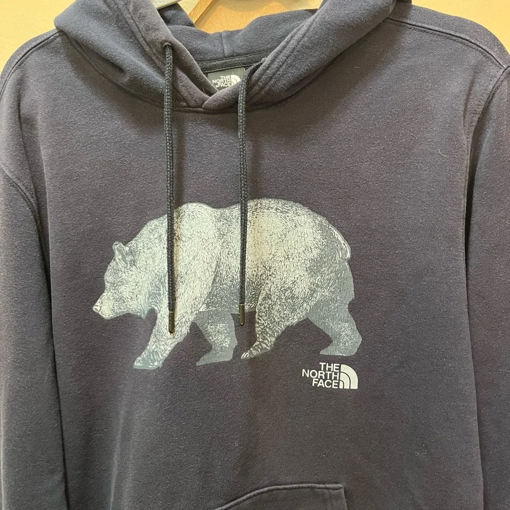 The North Face Men's Bear Navy Blue Hoodie Size Medium